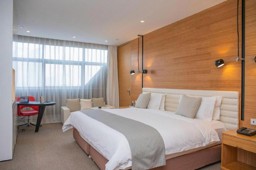 Himalayas Qingdao Hotel Екстериор снимка