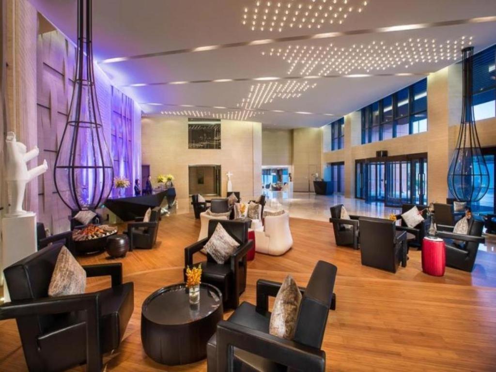 Himalayas Qingdao Hotel Екстериор снимка