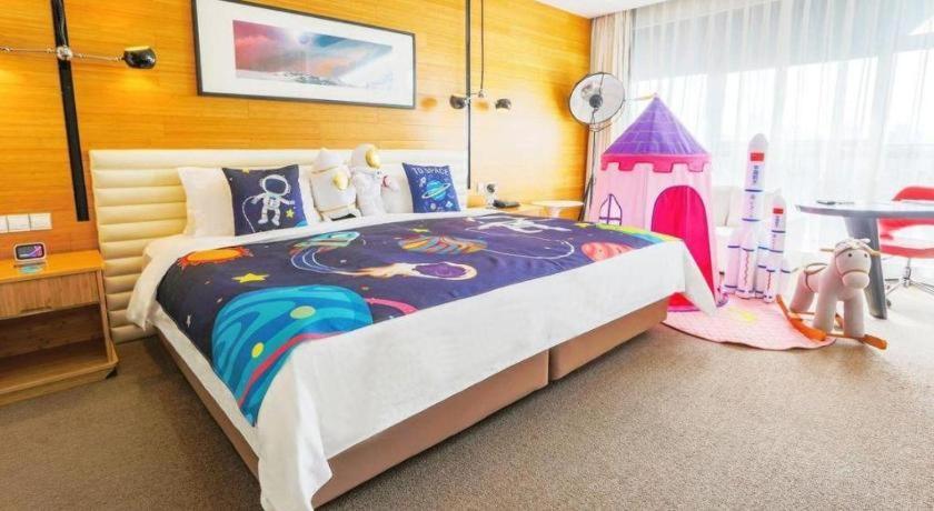 Himalayas Qingdao Hotel Екстериор снимка