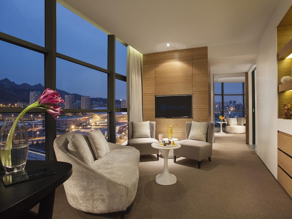 Himalayas Qingdao Hotel Стая снимка